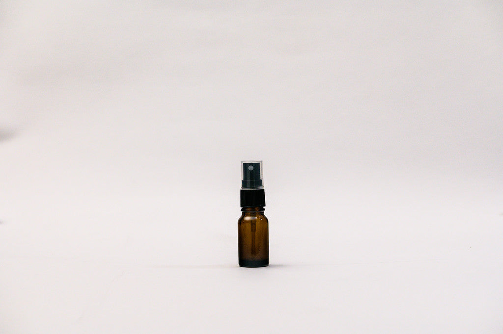 Botella 10 ml vidrio ámbar con spray atomizador negro 18/410