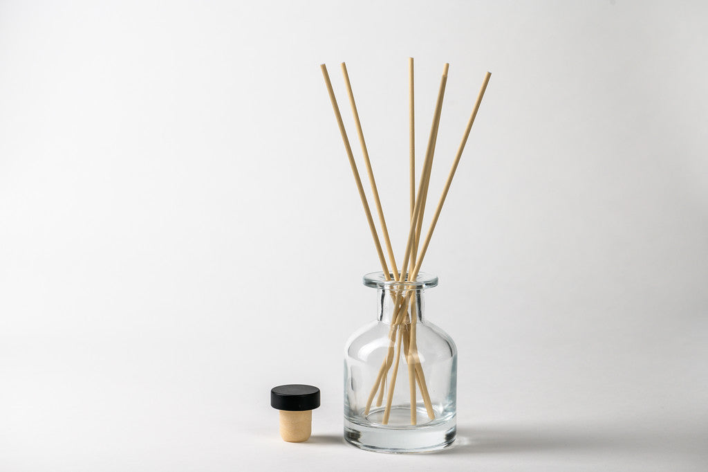 Mikado 150 ml difusor vidrio transparente curvo con t. varillas b.