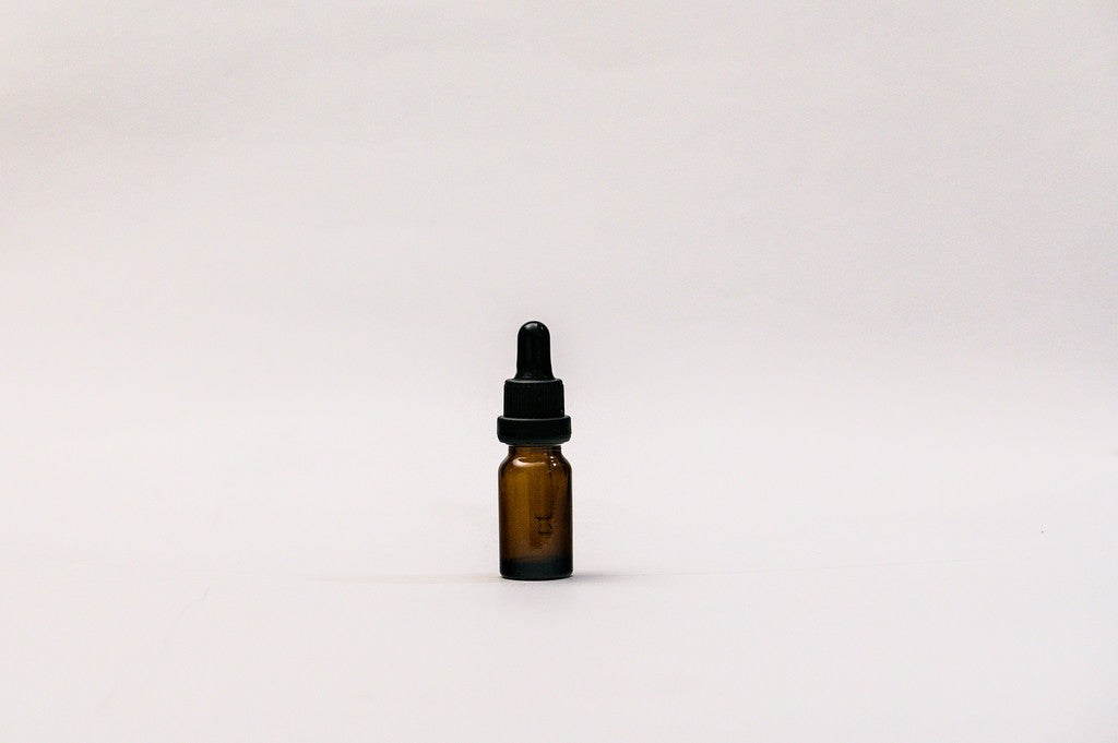 Gotario vidrio ámbar 10 ml con sello seguridad negro goma negra y pipeta