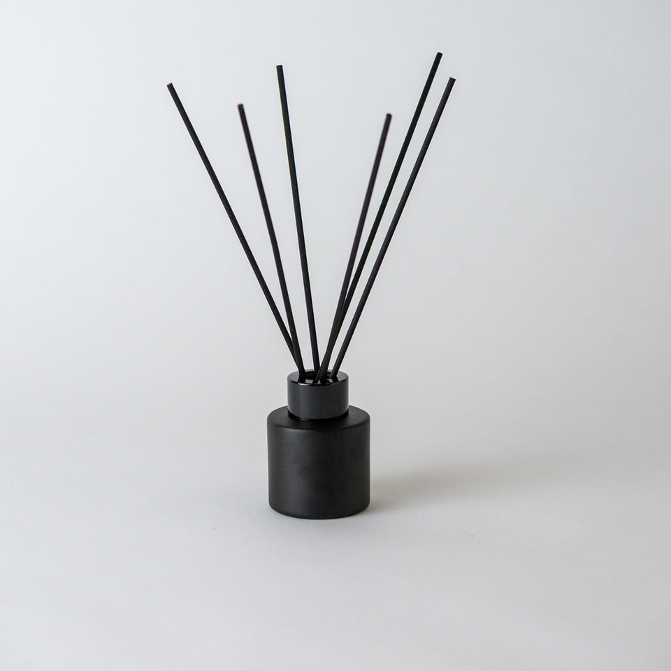 Mikado 50 ml difusor vidrio negro recto con tap. tapa n. varillas n.
