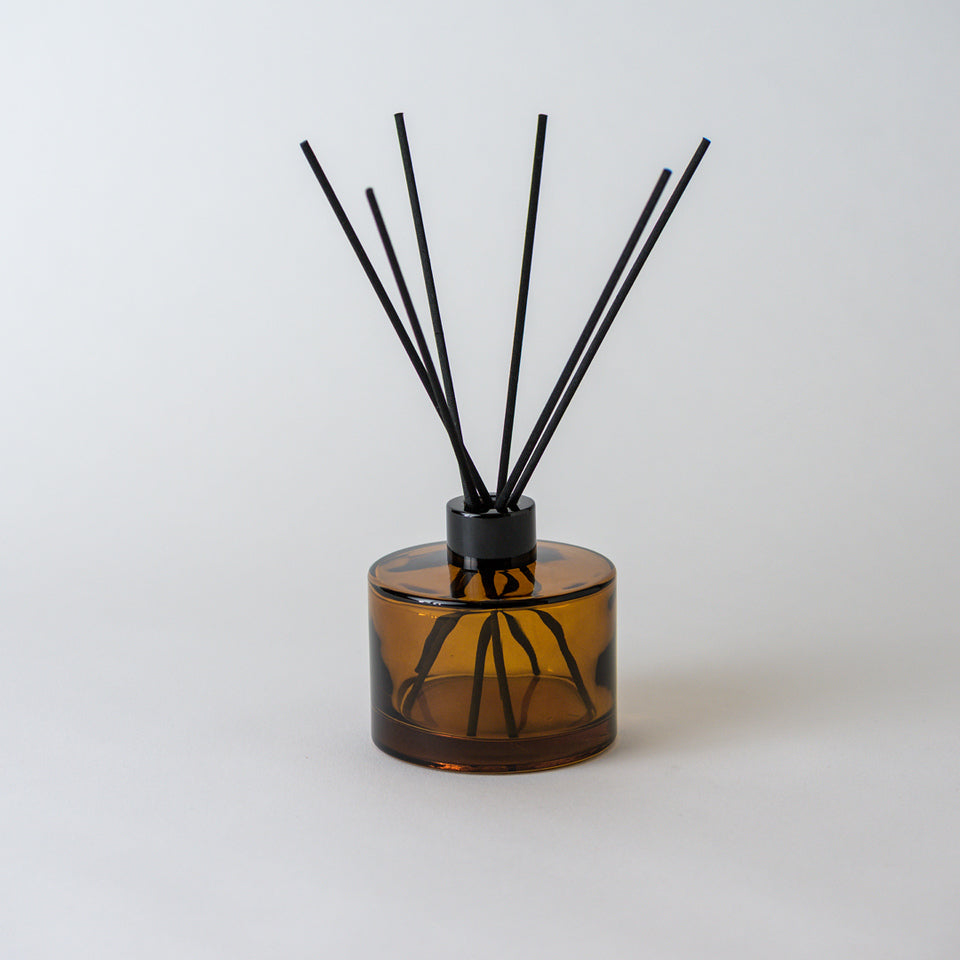 Mikado 150 ml difusor vidrio ámbar recto con tap. tapa n. varillas n.