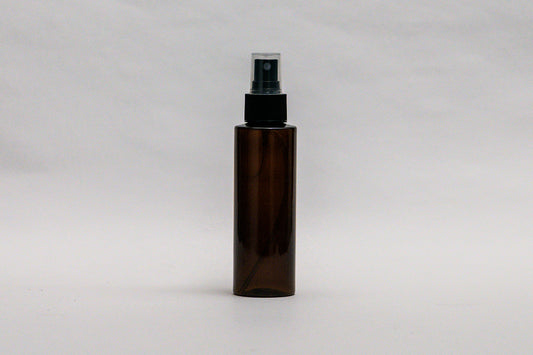 Botella 120 ml plástico ámbar hombro recto con spray negro ribeteado 24/410