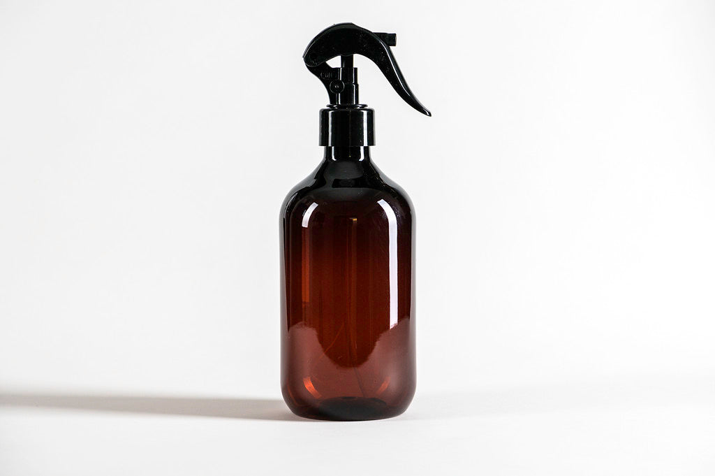 Botella 500 ml plástico ámbar con mini gatillo negro 28/410